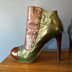 L.A.M.B. Leather Booties Size 8.5